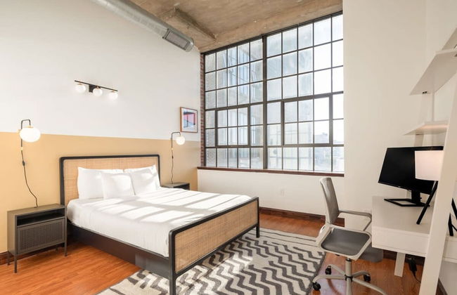 Sosuite 3BR Apt w Balcony, W/d, Gym, On-site Bar - Foto 46