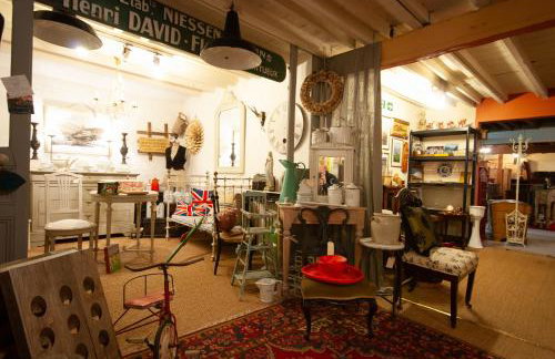 Spadgers, a flax workers cottage next to fields in a Medieval Village - Foto 25