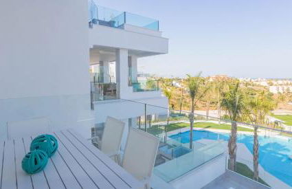 Luxury 2BR Seaviews - Santa Barbara Heights - Photo 14