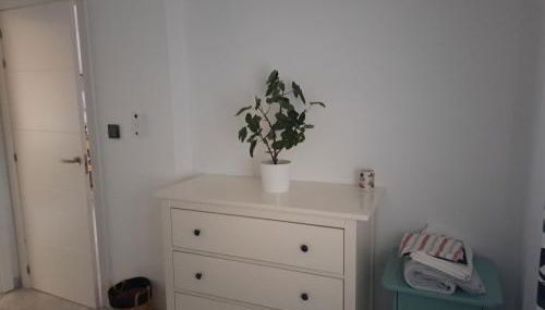 Apartamento con jardín y piscina Pet friendly - Photo 4