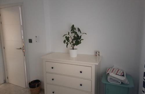 Apartamento con jardín y piscina Pet friendly - Photo 4