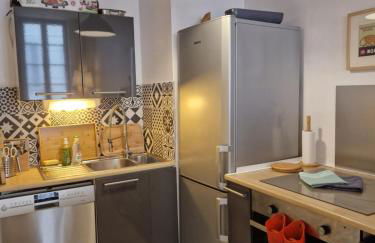 2 pièces dans le centre avec petite terrasse 3*** - Foto 10