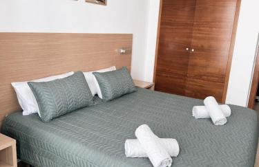 Costa Suite Beach, Pool and Parking - Photo 10