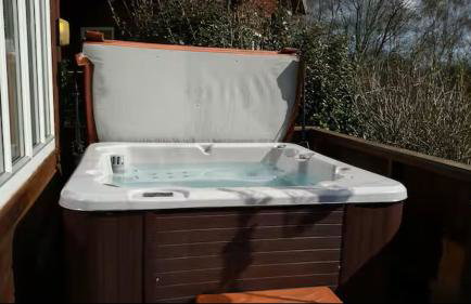 Meadow View Luxury Peak District lodge, hot tub, nr lake - Foto 2