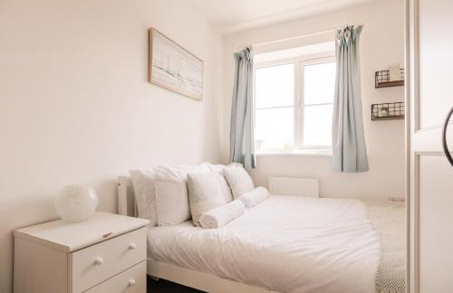 Beautiful 3 Bedroom Home Near Worcester - Photo 30