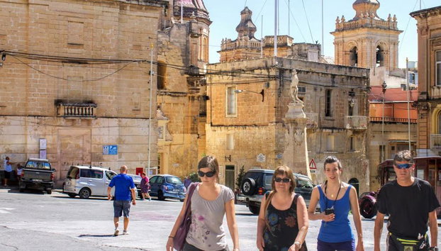 Maltas drei Städte im Oldtimerbus - Foto 4