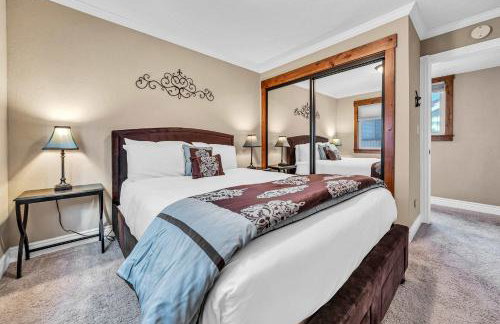 South Lake Retreat Deck Dock & Game Table - Foto 22