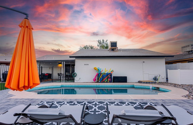 Campbell Phoenix - Foto 24