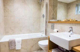 Riverside Retreat - Durham - Photo 8