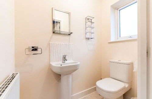 Black Brick Stays, Great Location, Free Parking, Fast Wi-Fi, Families & Contractors Welcome - Foto 12