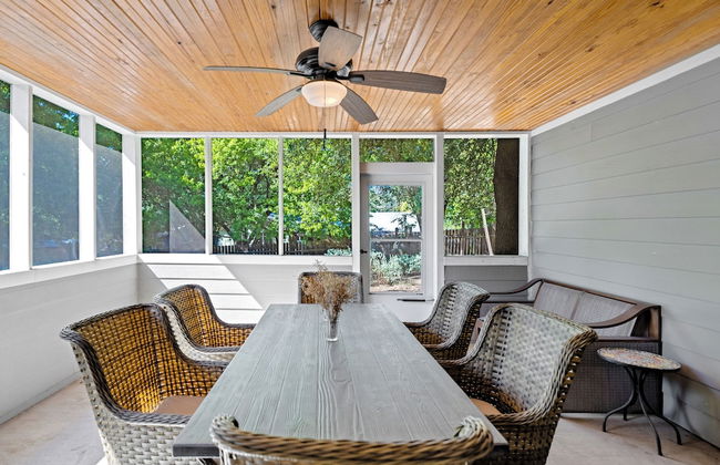 Screened-in Porch Walkable to Soco - Foto 37