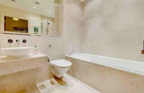 Beautiful apartment in London with Free Underground Parking - Foto 16