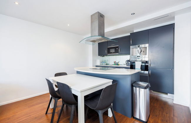 Cosy Corner Apartment Near to Excel - Photo 6