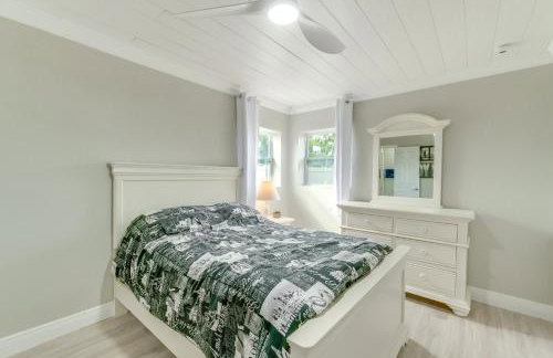 Peaceful Family Home with Patio in North Port! - Foto 13