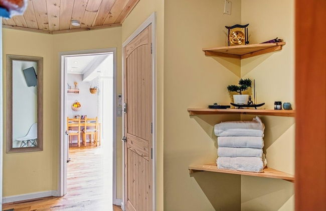 Pocono Scandinavian Cottage 2 Bedroom Cottage by RedAwning - Foto 46