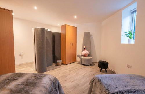 #42 Fantasia - Malvern Luxury Apartment sleeps 12 - Foto 40