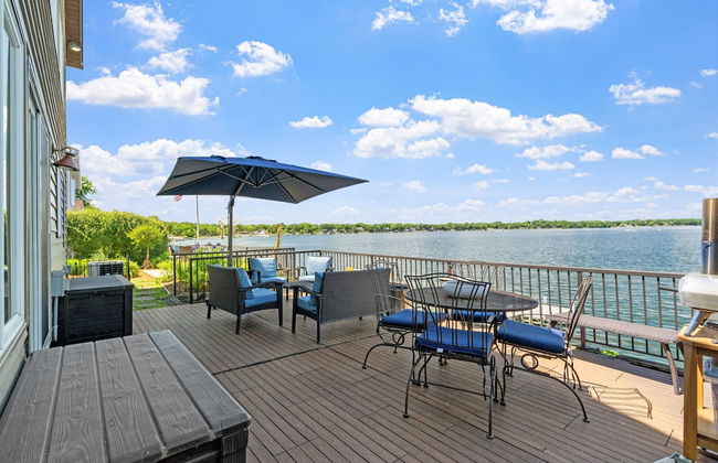 The Giraffe House - Photo 29