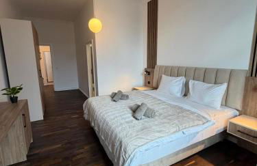 Jomi Stays - Kudamm - Foto 35