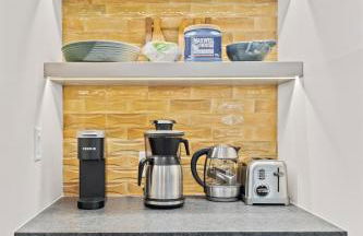 SoCo 1BR/1BA King Suite + Sunroom Porch, Near Zilker Park by Austin Vacay - Foto 5