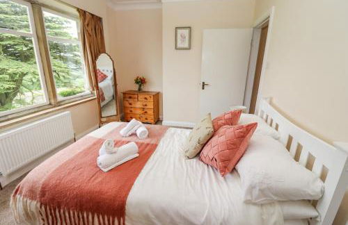 Aislaby Hall - Photo 36