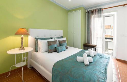 Lazy House - Photo 1