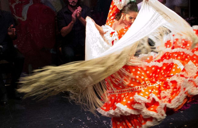 Espectáculo en el Teatro Flamenco Triana - Foto 1