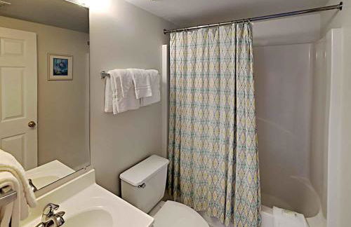 Royal Palms by Southern Vacation Rentals - Photo 24