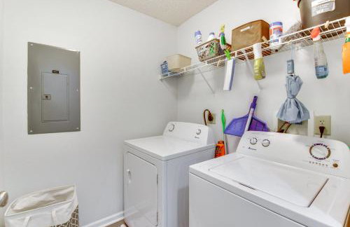 Scenic Outdoor Space Lake Keowee Retreat! - Foto 19