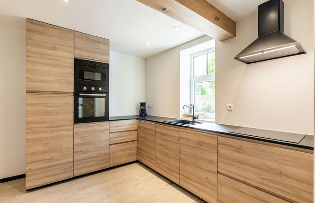 Spacious Family Holiday Home - Photo 12