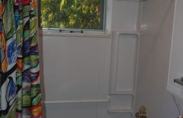 Birch Shores Resort - The Hemlock Cottage - Foto 38