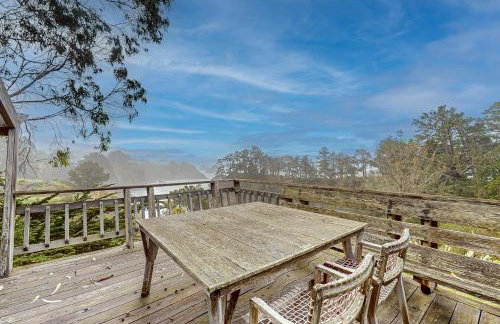 Oceanfront Elk House Bluff View Deck Near beach - Foto 27