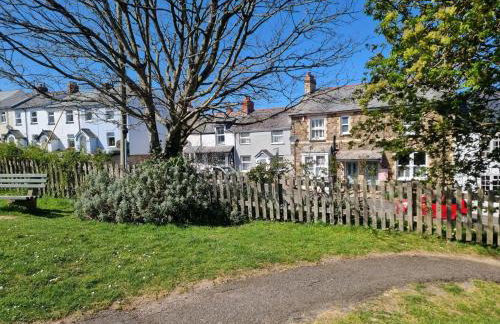Cosy Cottage in a quaint village in North Devon. - Photo 1