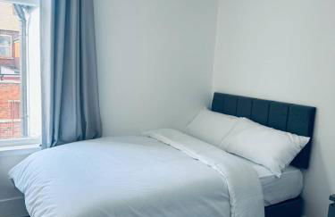 Sterling House - by Eazystays - Photo 8