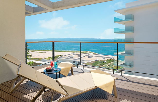 Amphora's Garden - Photo 51