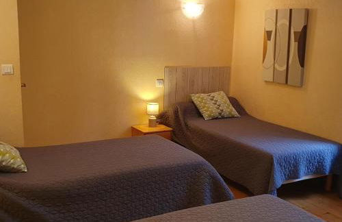 Charmante Maison avec Cheminée et Jardin, Animaux Acceptés - FR-1-496-87 - Foto 12