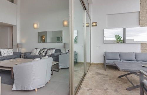 Villa Isabella, Luxury Villa with Heated Pool Ocean View in Adeje, Tenerife - Foto 38