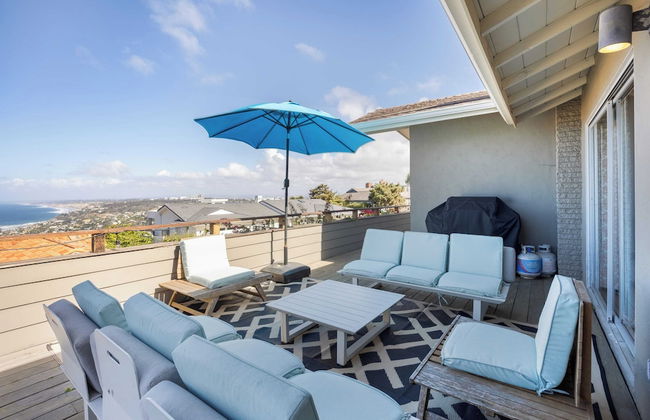 Parasol by Avantstay Hilltop Ocean View Escape w/ Large Patio & Shuffleboard - Foto 27