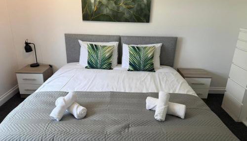 Victoria House - Photo 1