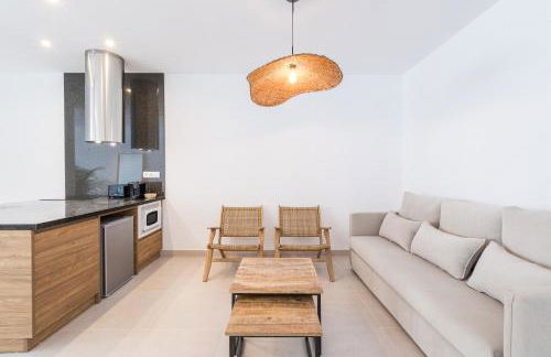 Bossa Bay Suites with Private Pool - MC Apartments Ibiza - Foto 109