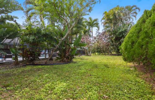 3BR With HUGE 2k sq ft Lanai & Seasonally Heated Pool - Foto 55