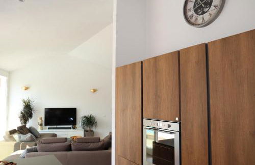 neues Haus mit beheiztem Pool - Foto 12