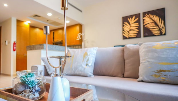 Elite LUX Holiday Homes - Modern Comfort Studio in Business Bay Dubai - Foto 5, Habitación