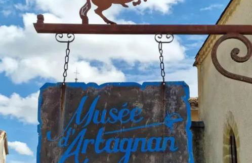 Maison spacieuse à Vic-Fezensac avec jardin - Photo 15