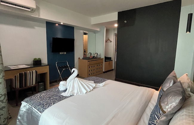 Homes at Bay Area Suites by SMS Hospitality - Photo 23