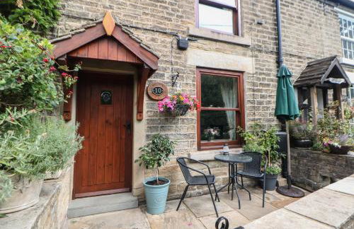 Brook Cottage - Photo 2