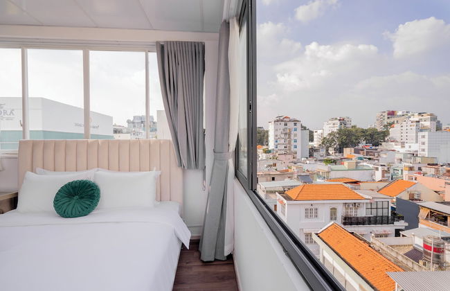 SAZI Church View Home - Free Nails/HairWash - Photo 61