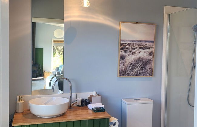 Flotsam Studio Accommodation - Photo 44