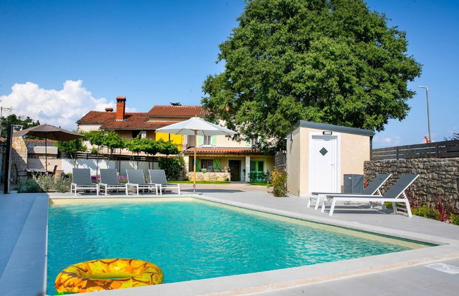 Adorable Holiday Home With Pool and Terrace - Foto 25