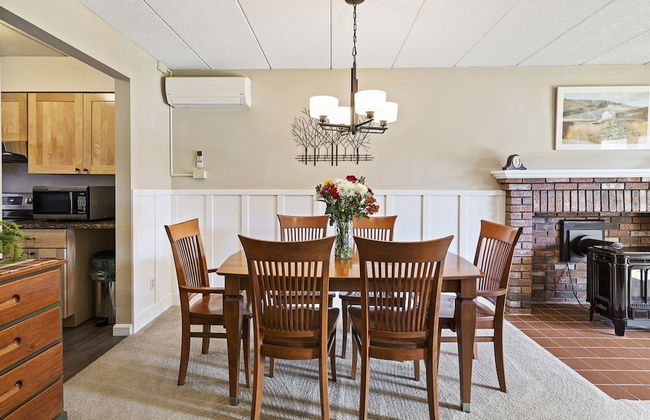 Lodge Condo 24 - Photo 4