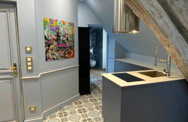 Villa Du Temple-Parking-Climatisation-Ascenseur-Wifi-Netflix-Hypercentre - Foto 8